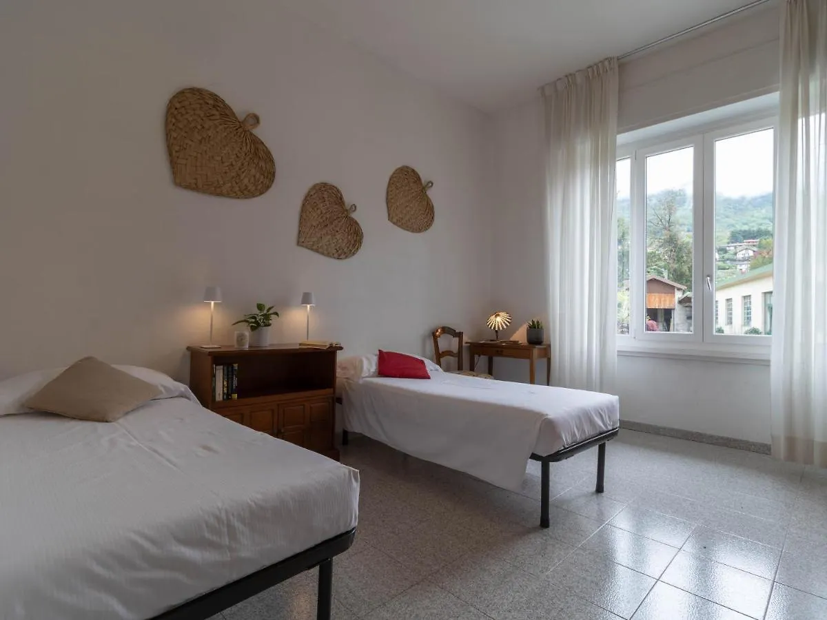 Mamma Ciccia Holiday Home - Old Village Apartment Mandello del Lario