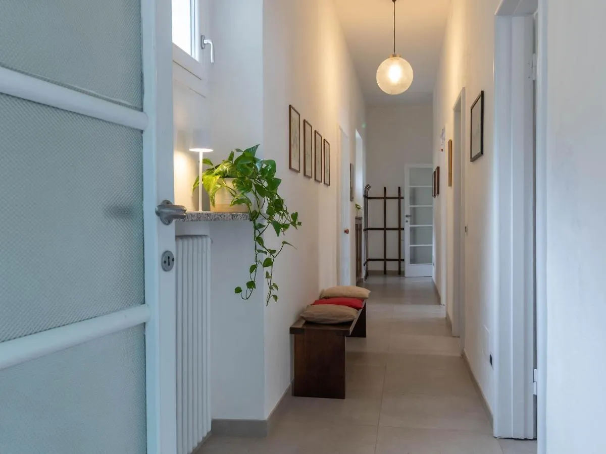 Mamma Ciccia Holiday Home - Old Village Apartment Mandello del Lario