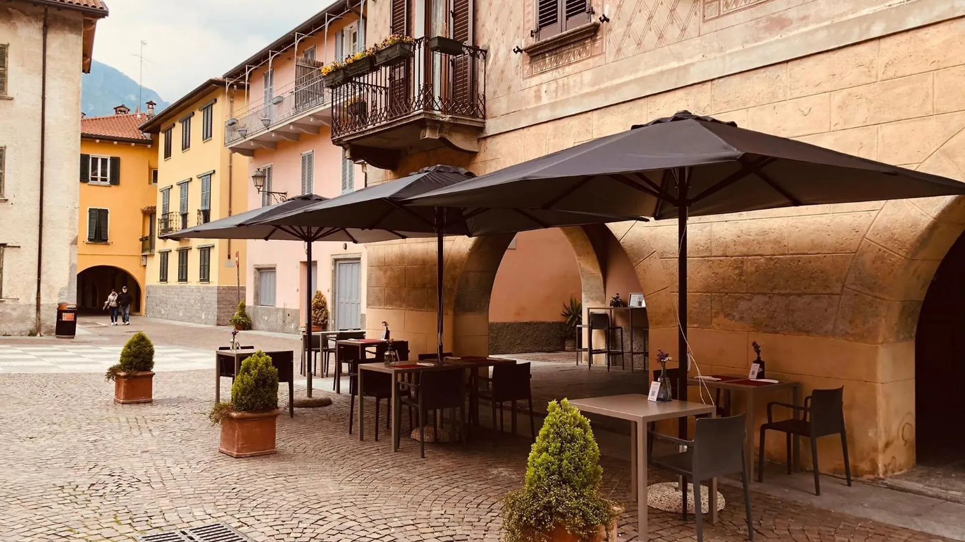 Mamma Ciccia Holiday Home - Old Village Apartment Mandello del Lario 0*,  Italy