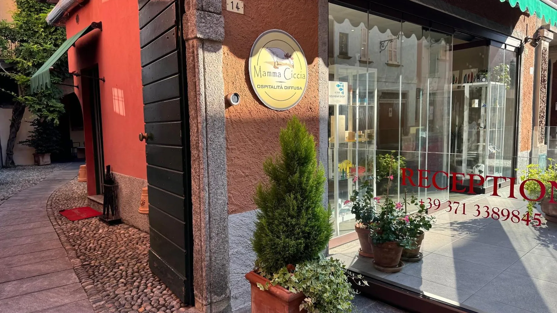 Mamma Ciccia Holiday Home - Old Village Apartment Mandello del Lario